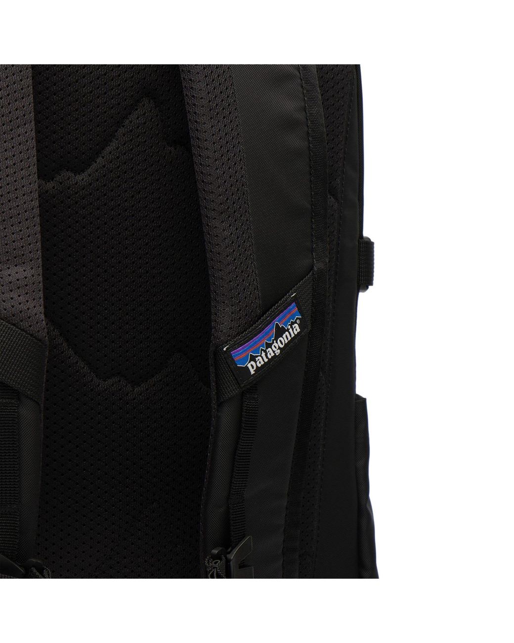 Patagonia Black Refugio Day Pack 26L for men
