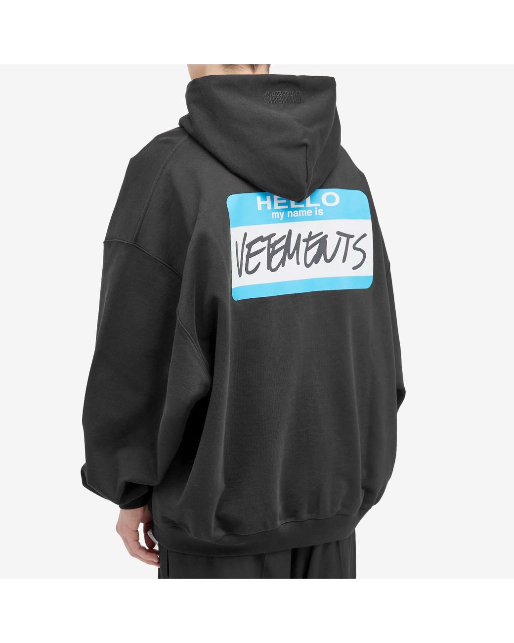 【VETEMENTS】 My Name Is Vetements フーディ パーカー VETEMENTS My Name Is Vetements Hoodie | Pink | FARFETCH