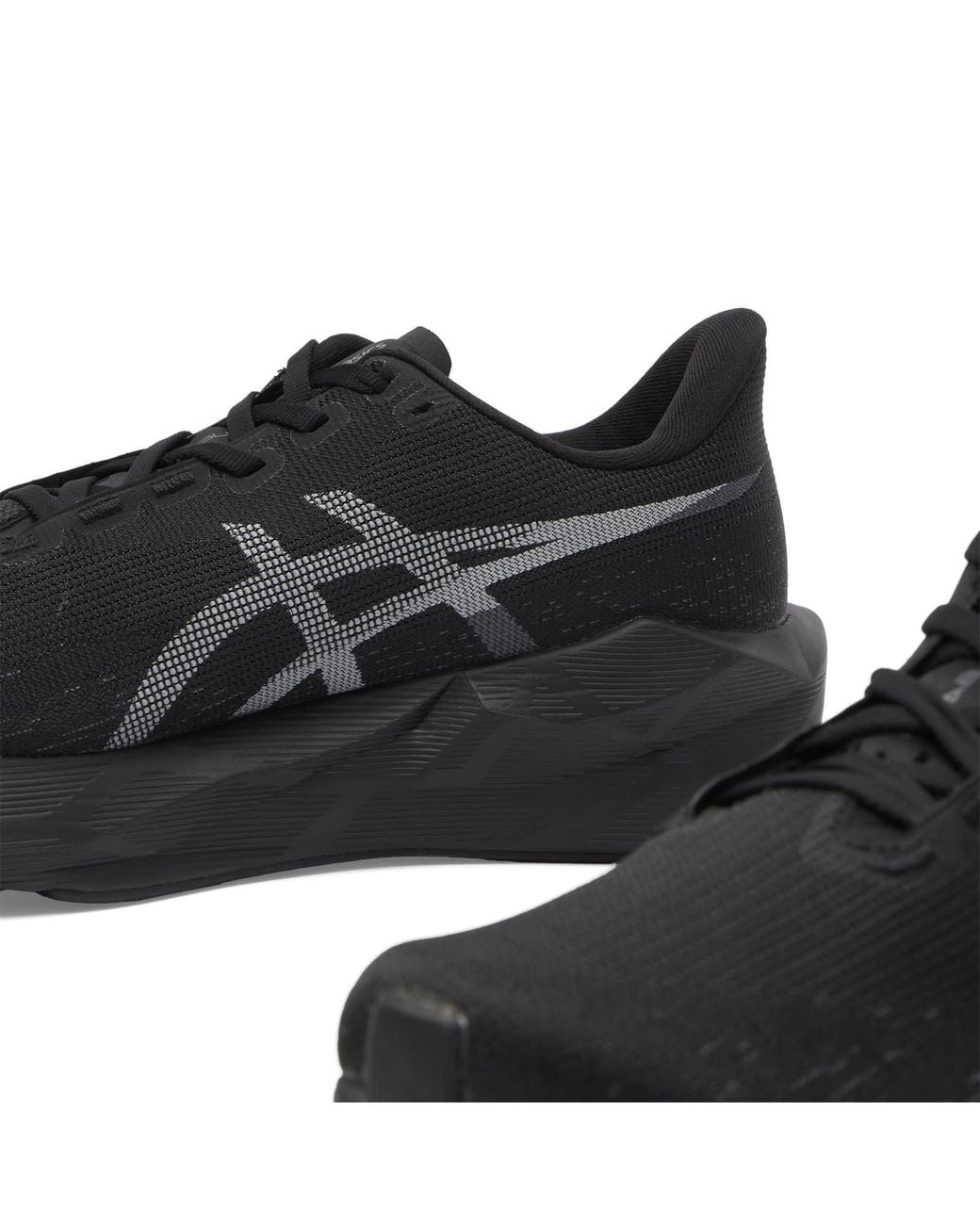 Asics Black Novablast 6 Sneaker