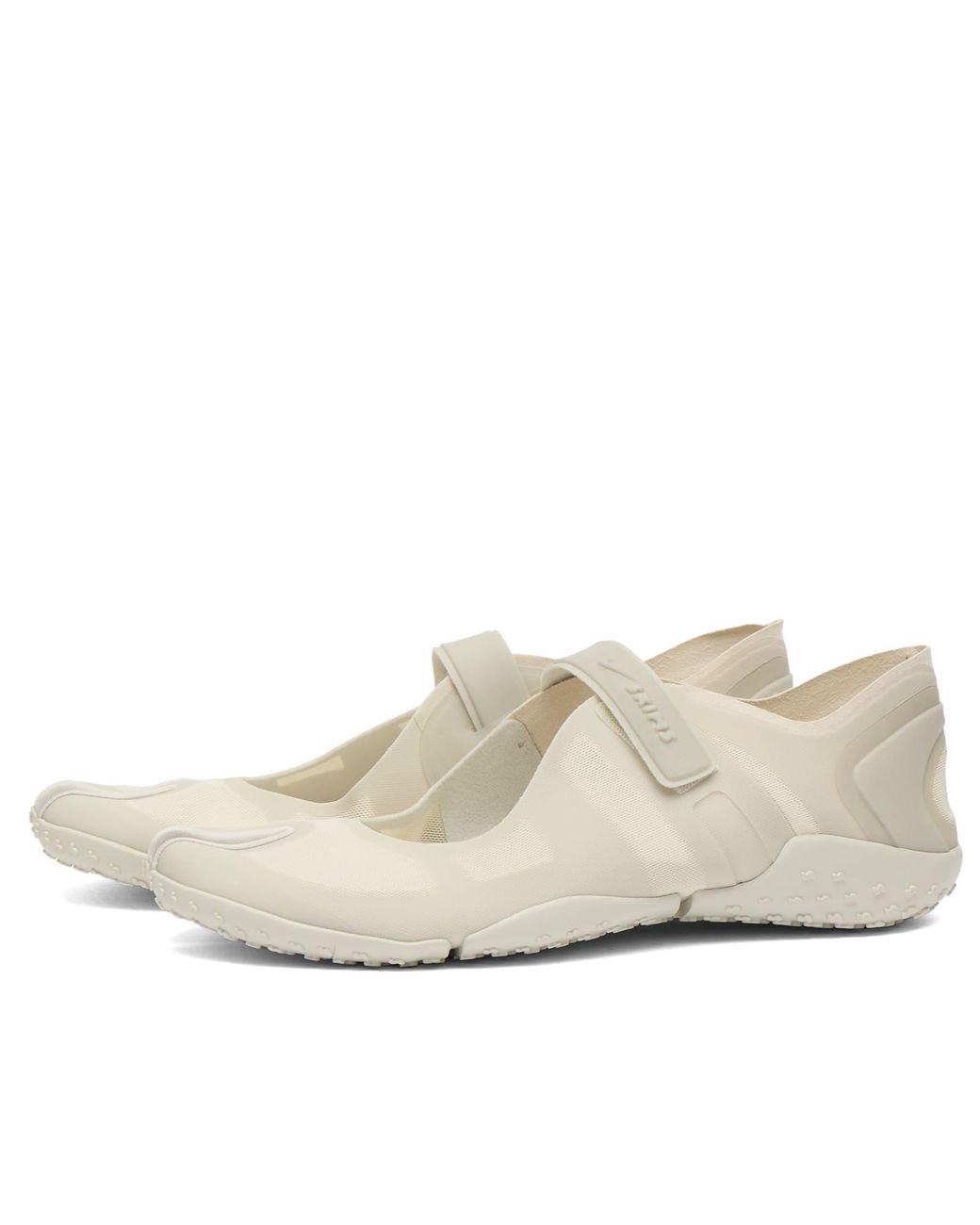 Nike Natural X Skims Mesh Rift Sneaker