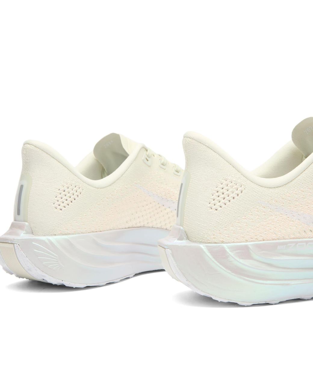 Nike White Pegasus Plus Ess Sneaker