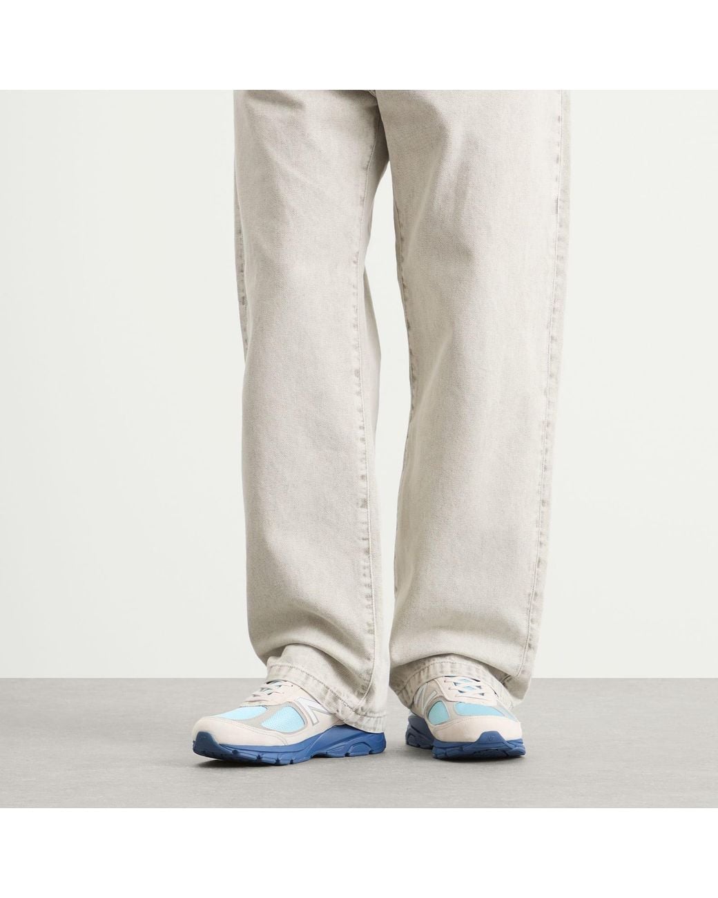New Balance Blue 990V4 Sneaker