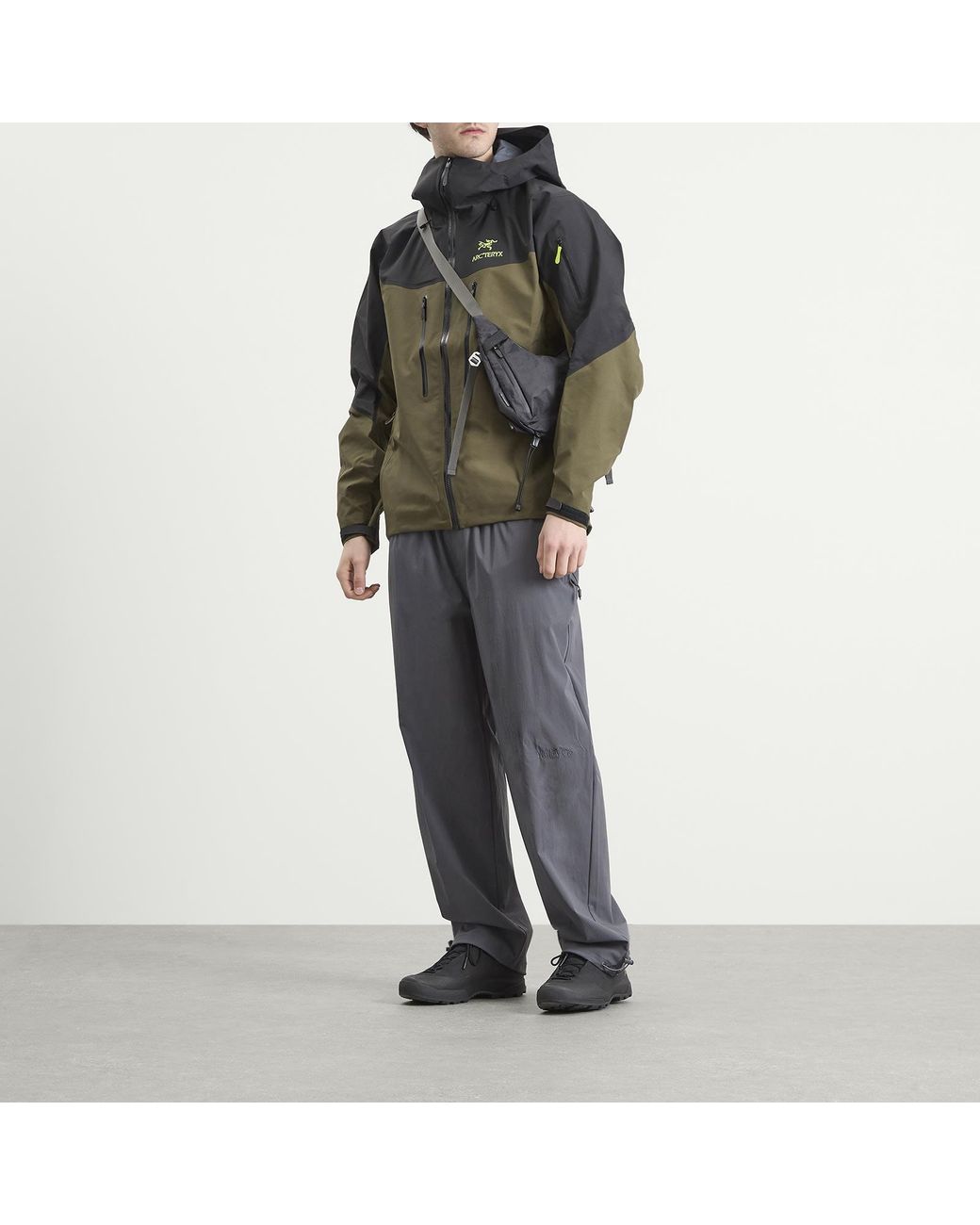 Arc'teryx Green Alpha Sv Gore-Tex Jacket for men