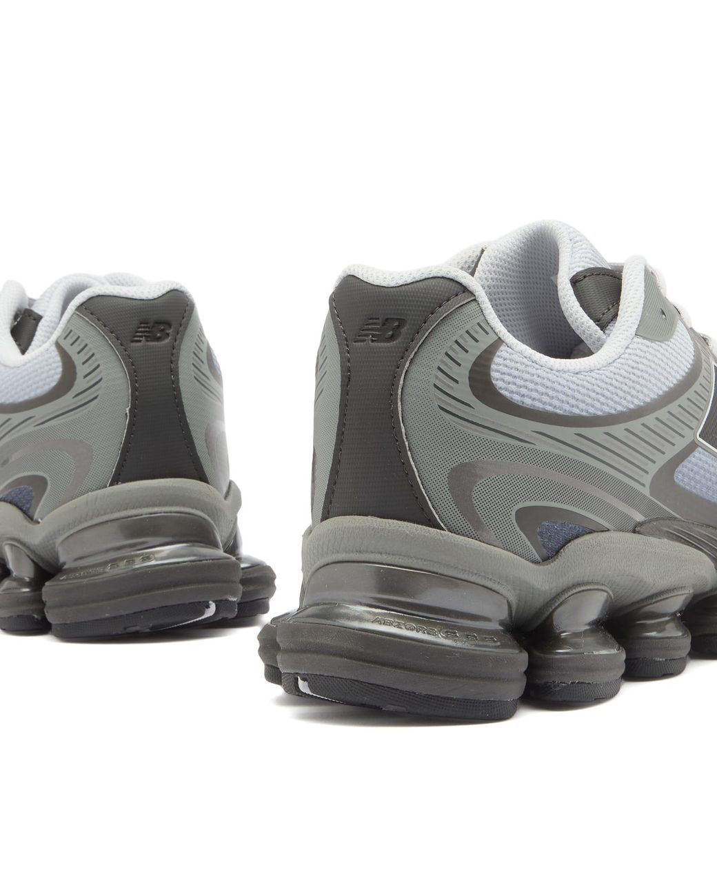 New Balance Gray 2000 Sneaker