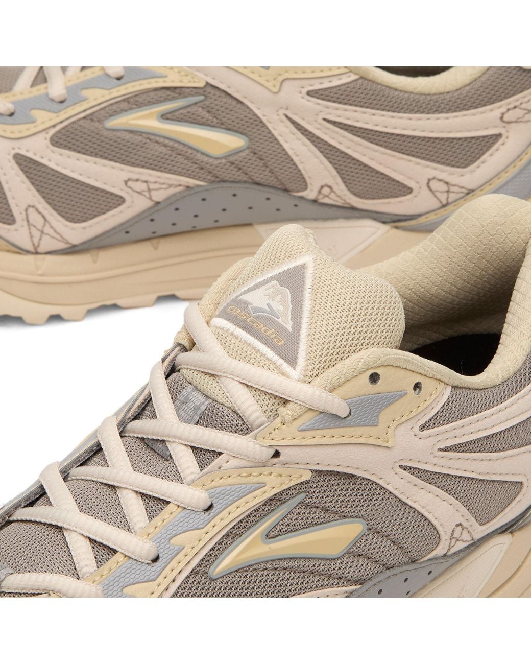 Brooks Natural Cascadia 1 Sneaker for men