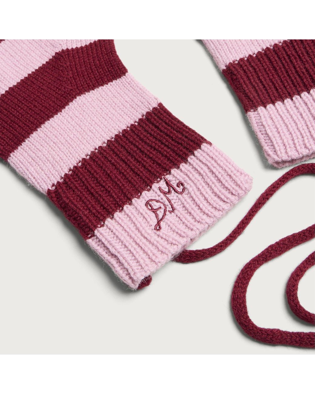 Damson Madder Red String Mittens