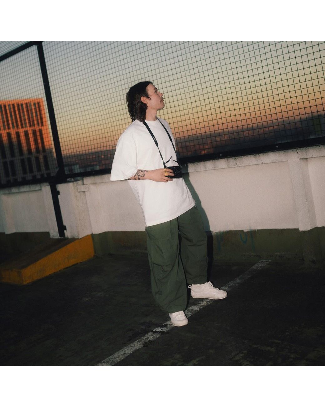 【ANGLAN x END.】Parachute Balloon Cargo Pants ANGLAN x END.] Parachute Balloon Cargo Pants - Khaki - ANGLAN