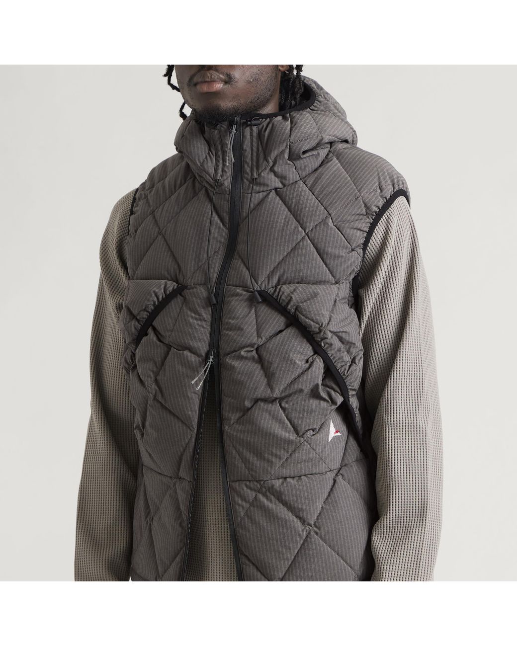 Roa Gray Nuna 800 Fill Power Pinstriped Down Vest for men