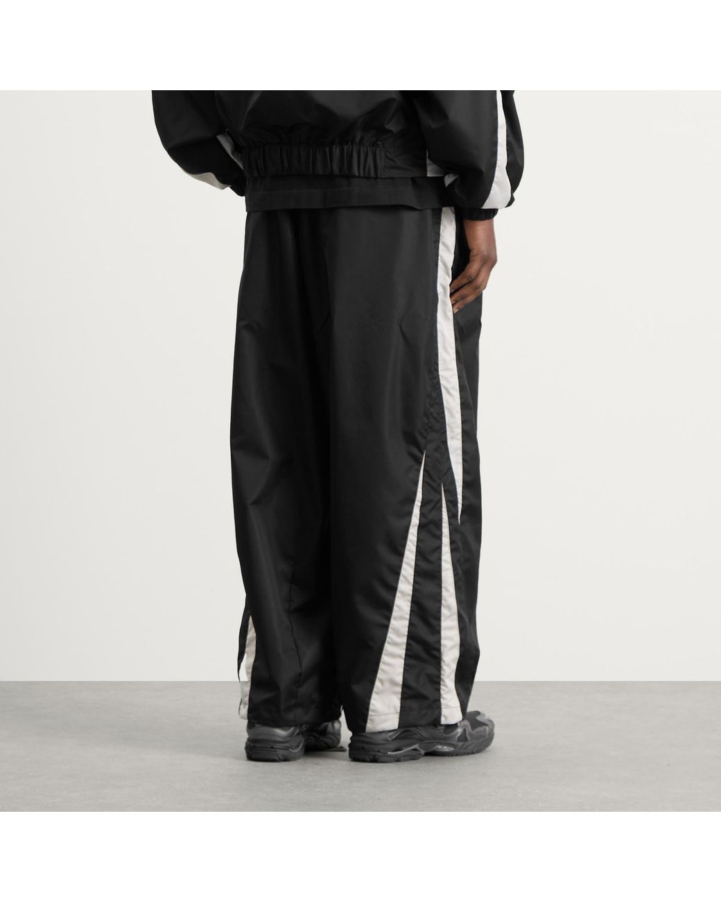 GOOPiMADE Black End. X Sage Pants for men