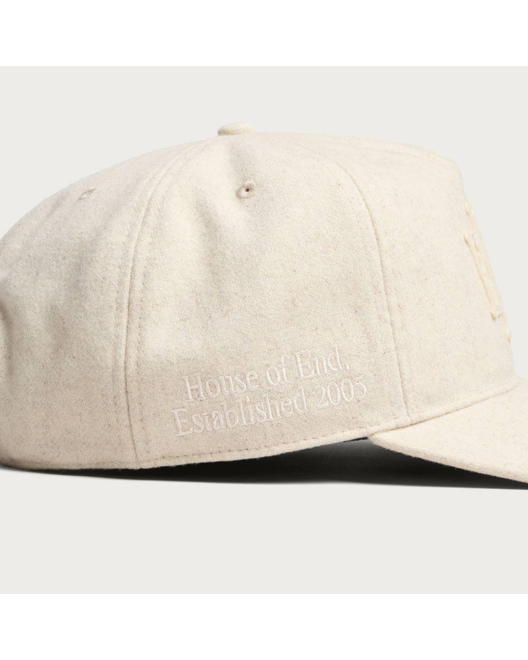END. Natural Monogram Hitch Lc Cap
