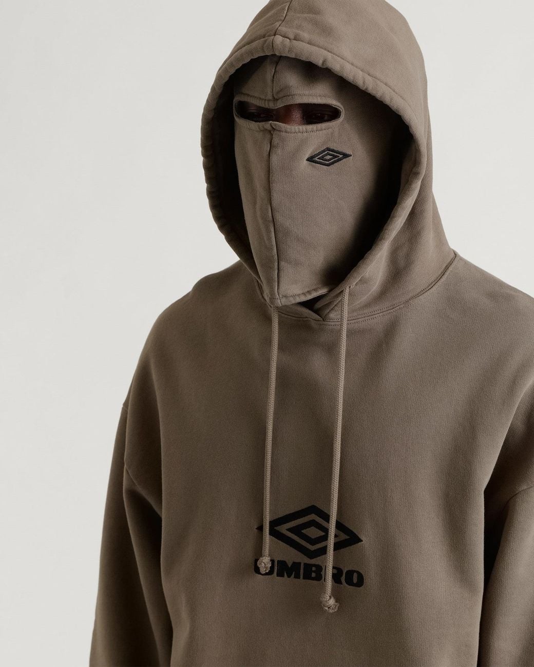 Umbro by Slam Jam Og Logo Mask Hoodie in Brown for Men | Lyst