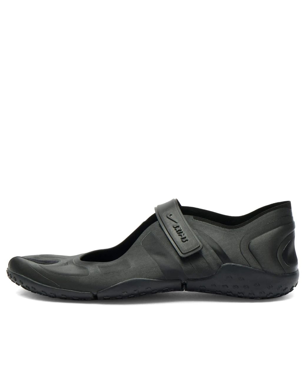 Data Rift Nike X Skims Satin Rift Sneakers in Black | Lyst