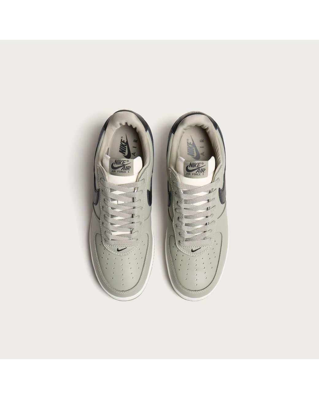 Nike Green Air Force 1 01 Sneaker for men