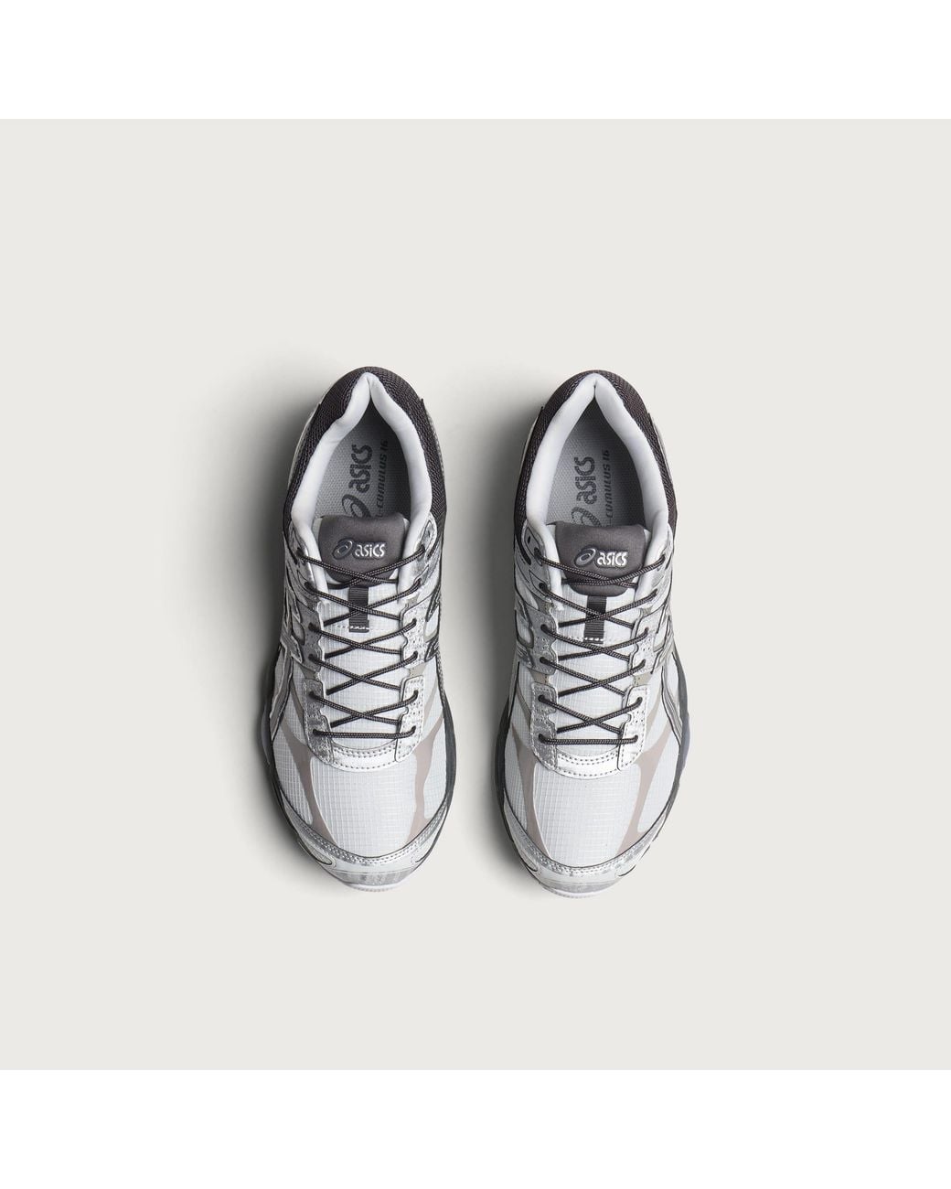 Asics Gray Gel-Cumulus 16 Sneaker