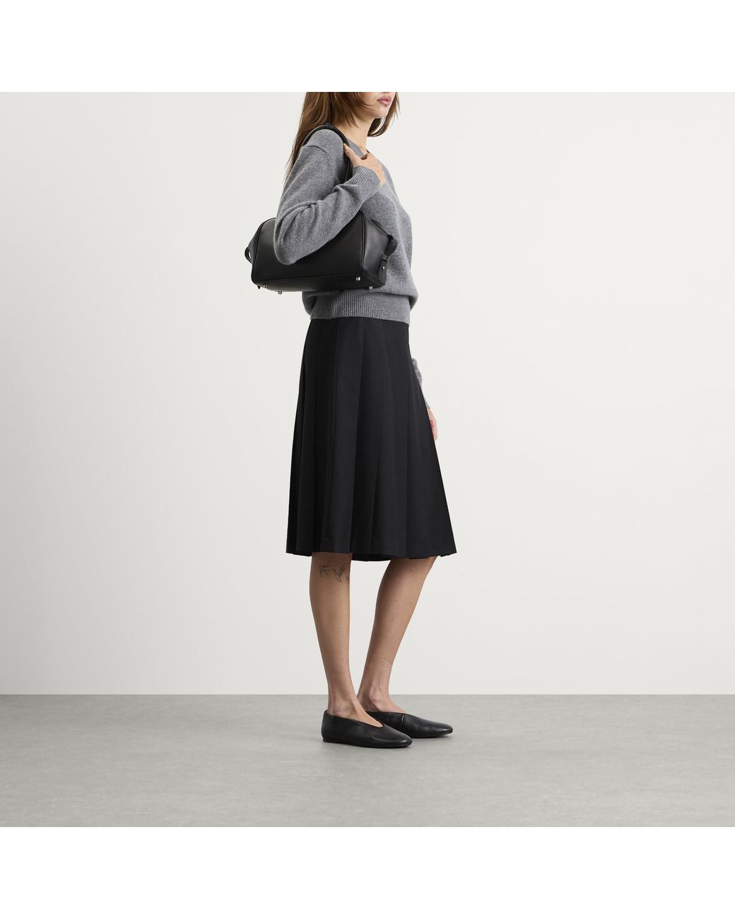 DUNST Gray Cashmere V-Neck Sweater