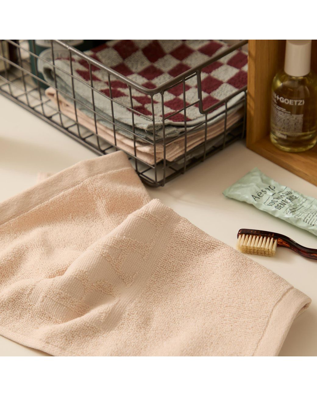 BAINA Pink Face Cloth Gift Set