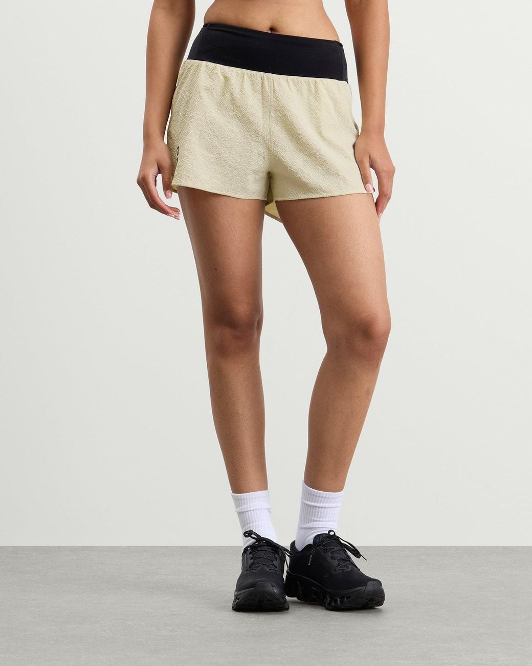On Shoes Natural Performance Volt Shorts