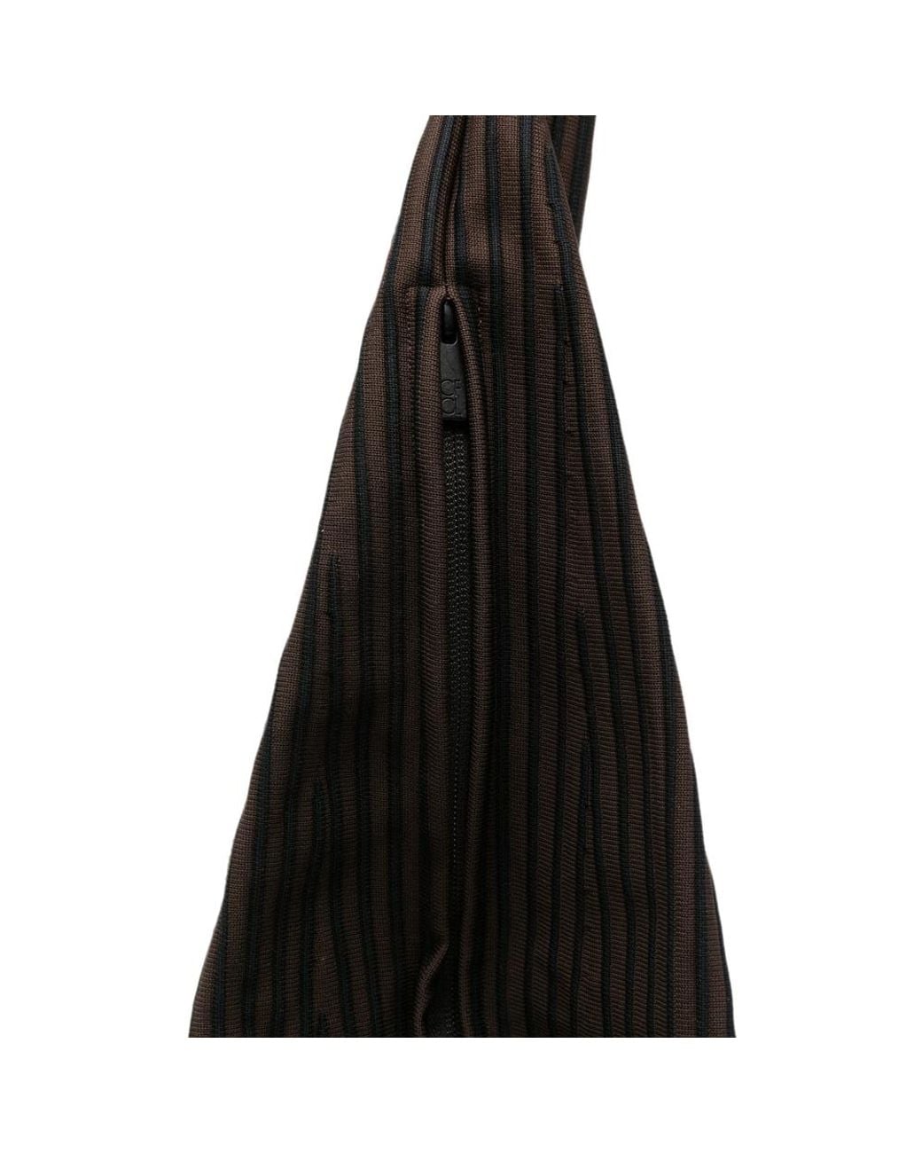 CFCL Black Large Dayfuku Pleated Shoulder Bag