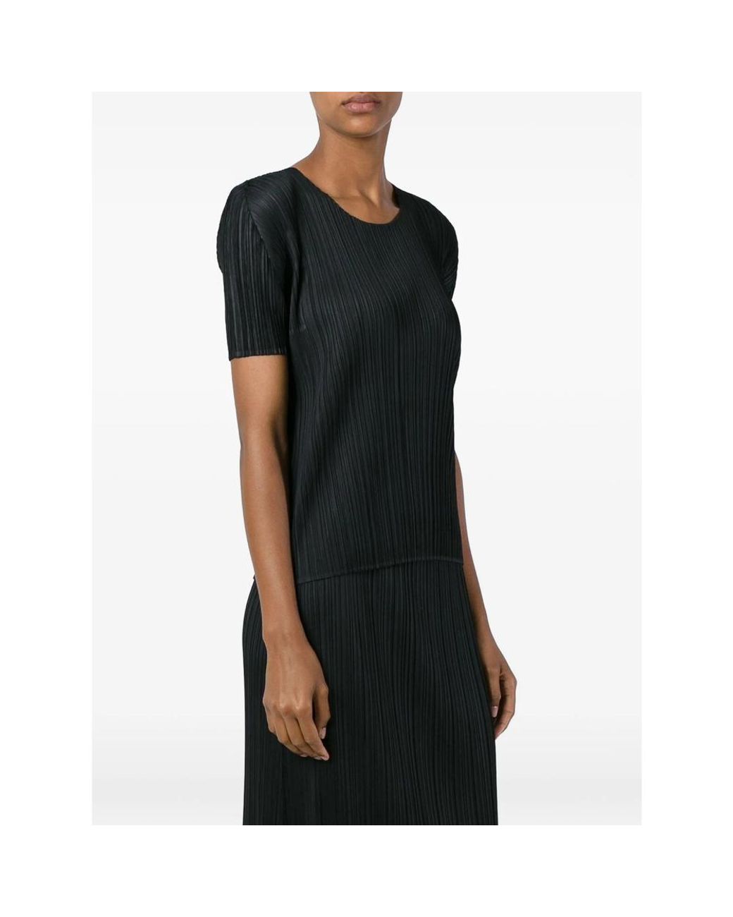 Issey Miyake Black T-Shirts