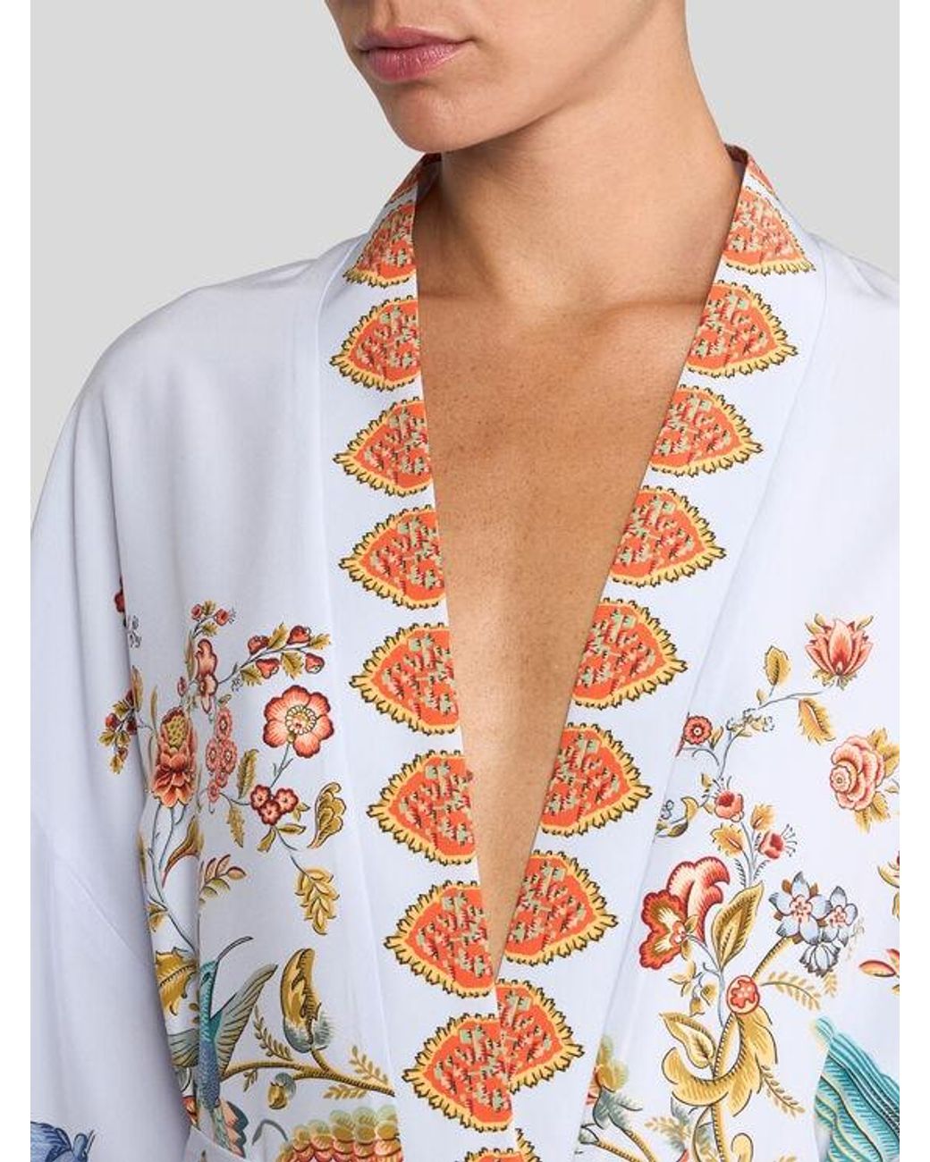 Etro White Silk Kimono With Placed Flora And Fauna Print