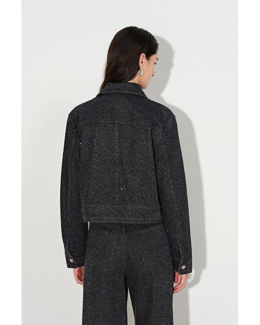 Fabrique Gray Oliver Crystal Embellished Leopard Print Cropped Jacket