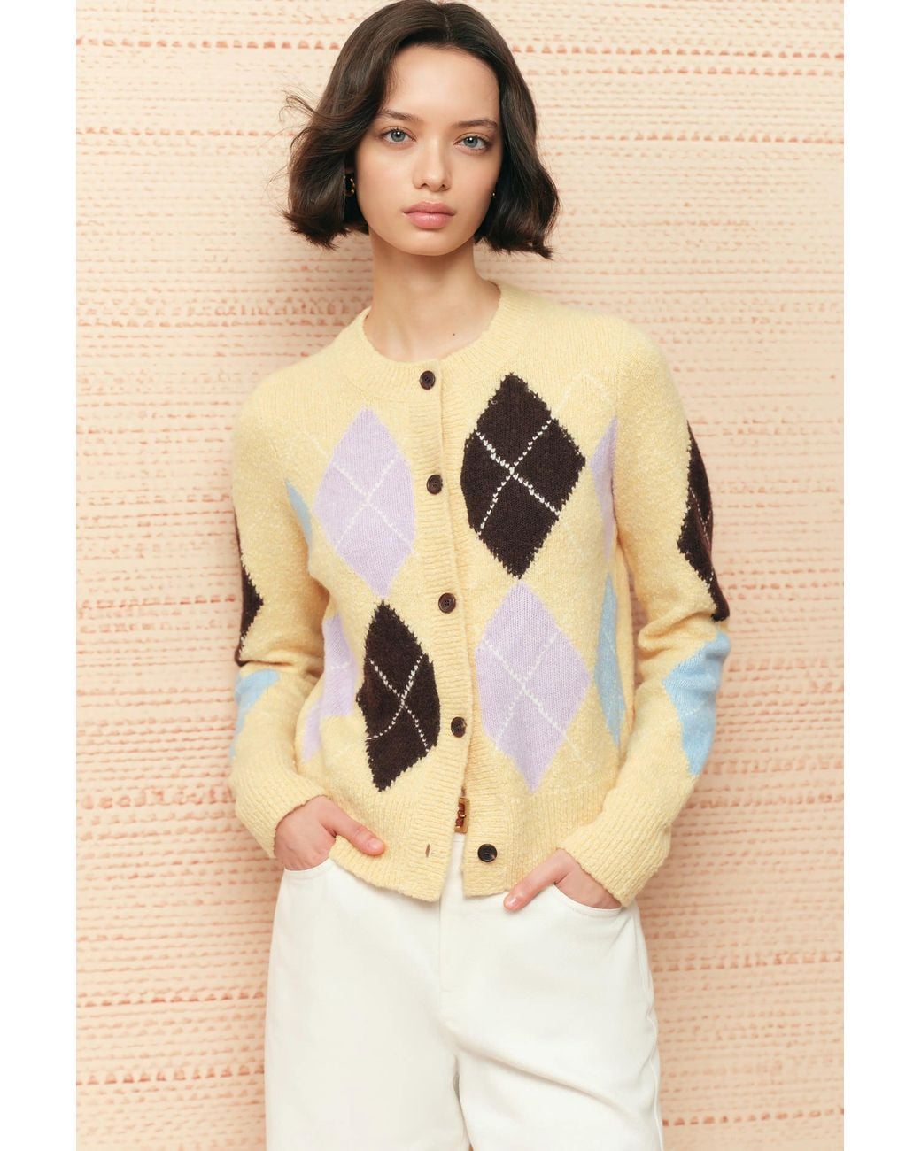 Fabrique Natural Hart Argyle Cropped Crewneck Cardigan