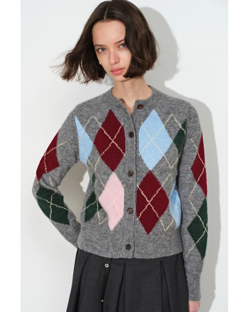 Fabrique White Hart Argyle Fitted Cropped Cardigan