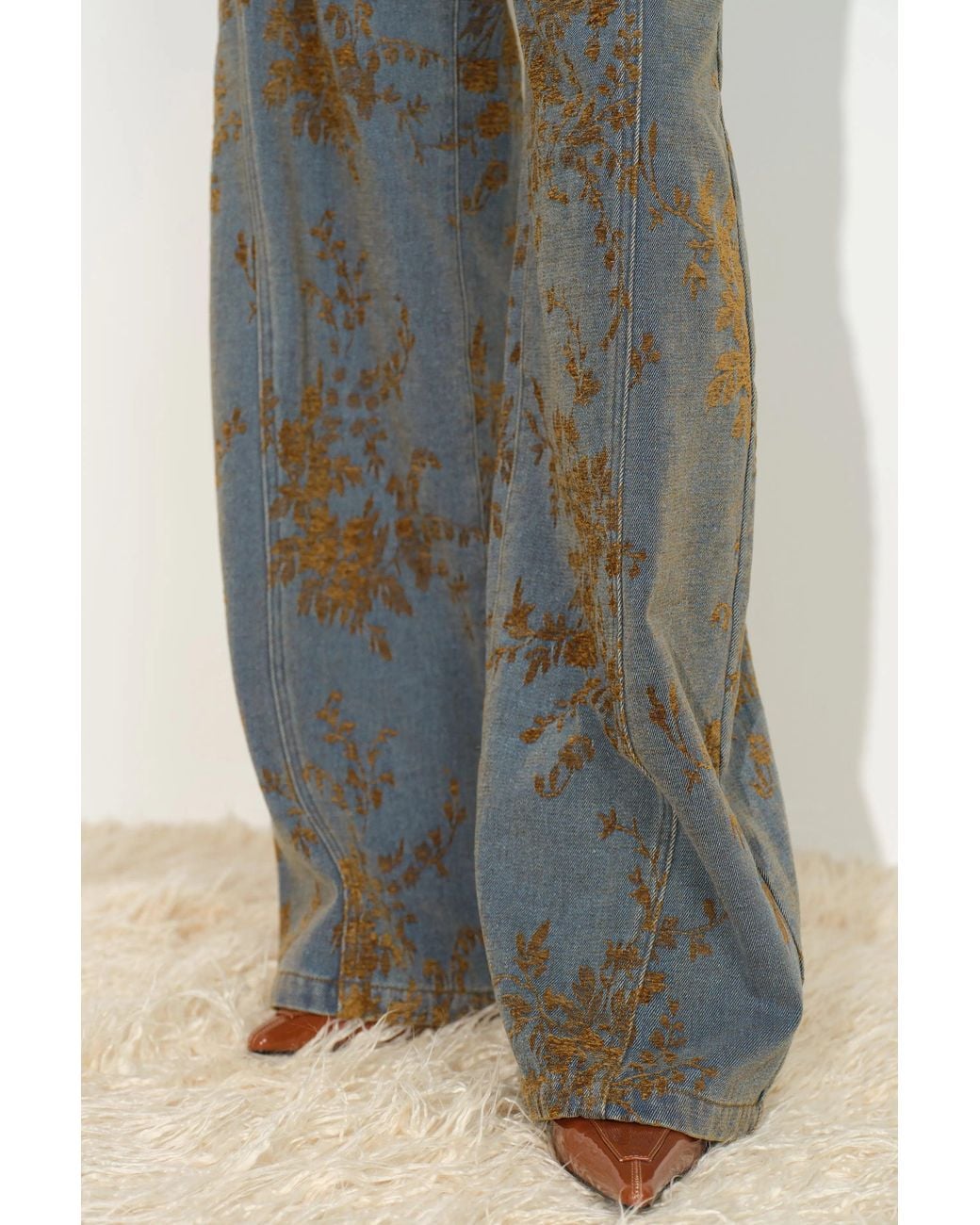 Fabrique Blue Natalie Contrast Flocked Jacquard Barrel Leg Jeans