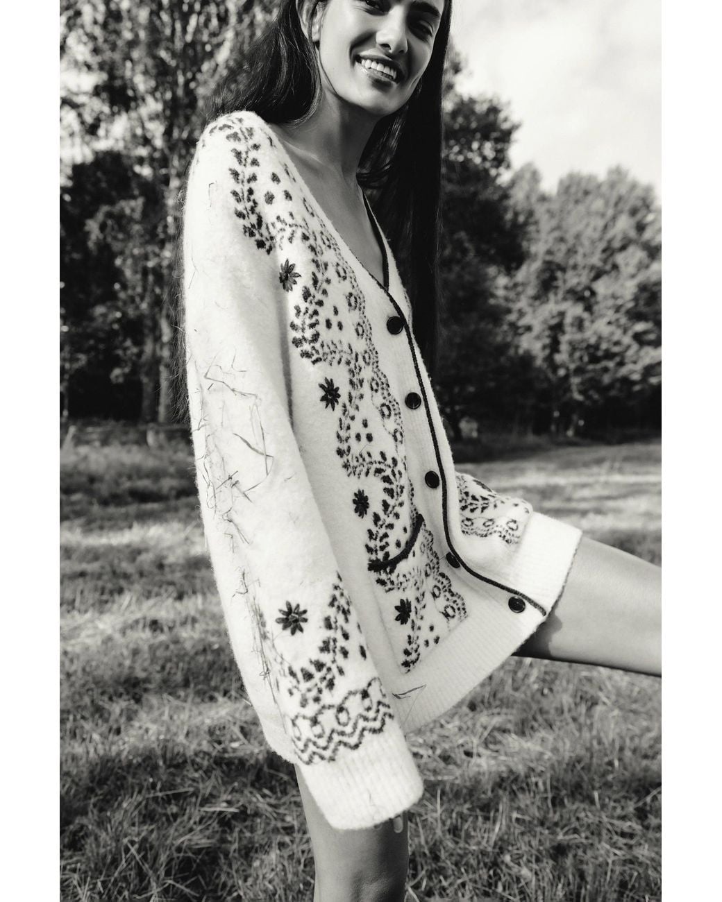 Fabrique White Alder Hand Embroidery Vine Jacquard Cardigan