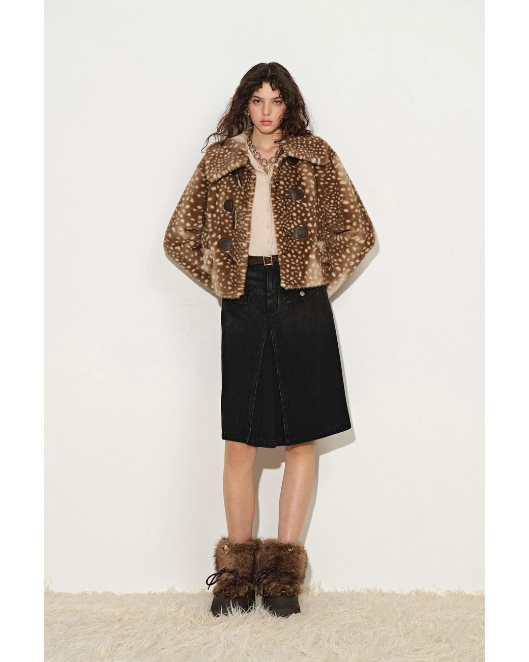 Fabrique Natural Kaylee Horn Button Cropped Jacket