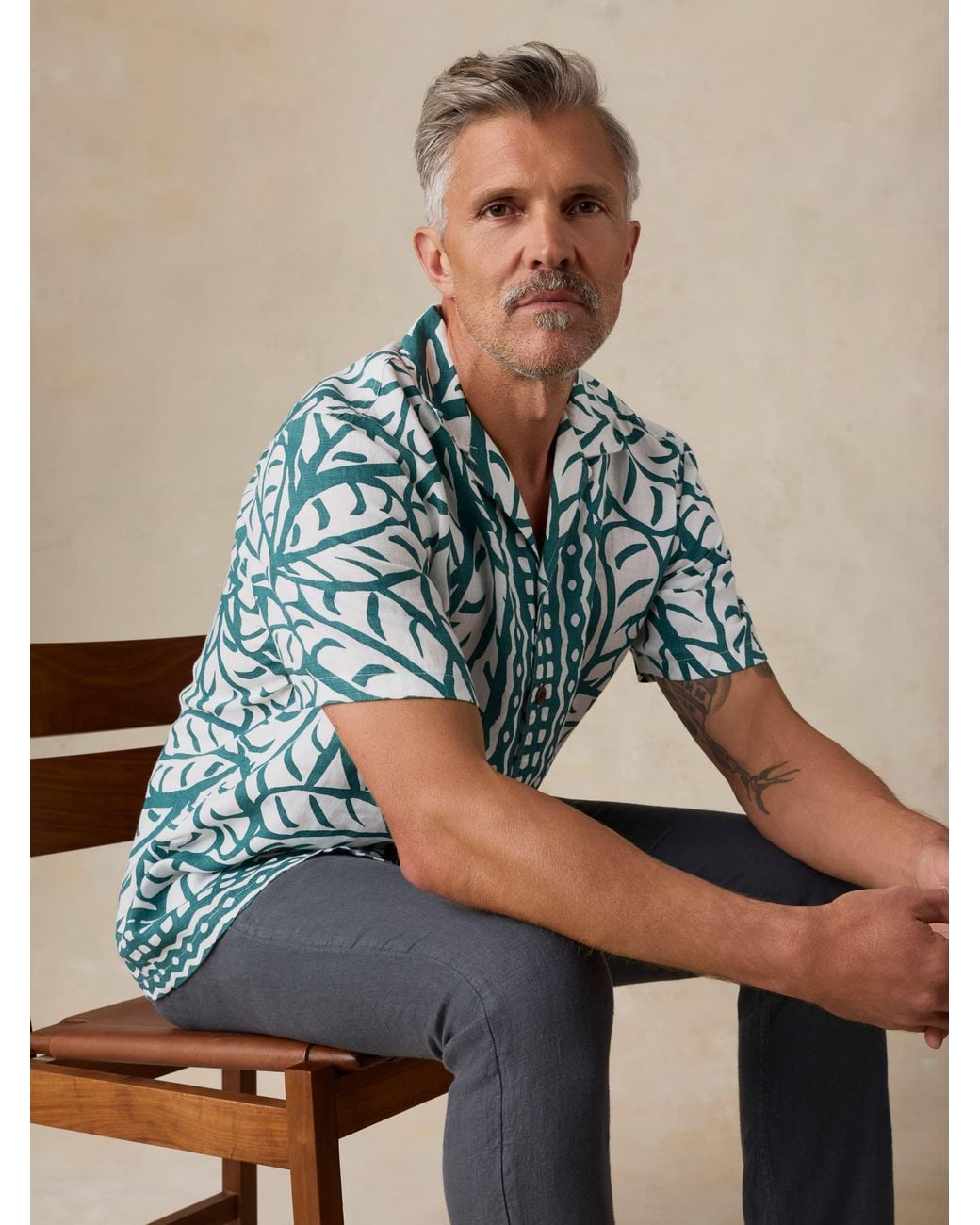 Faherty Brand Blue Short-Sleeve Linen Camp Shirt for men
