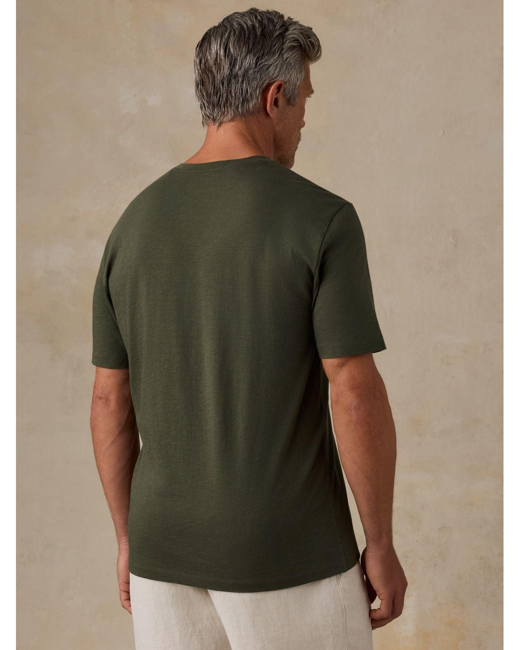 Faherty Brand Green Short-Sleeve Sunwashed Regenerative V-Neck T-Shirt for men