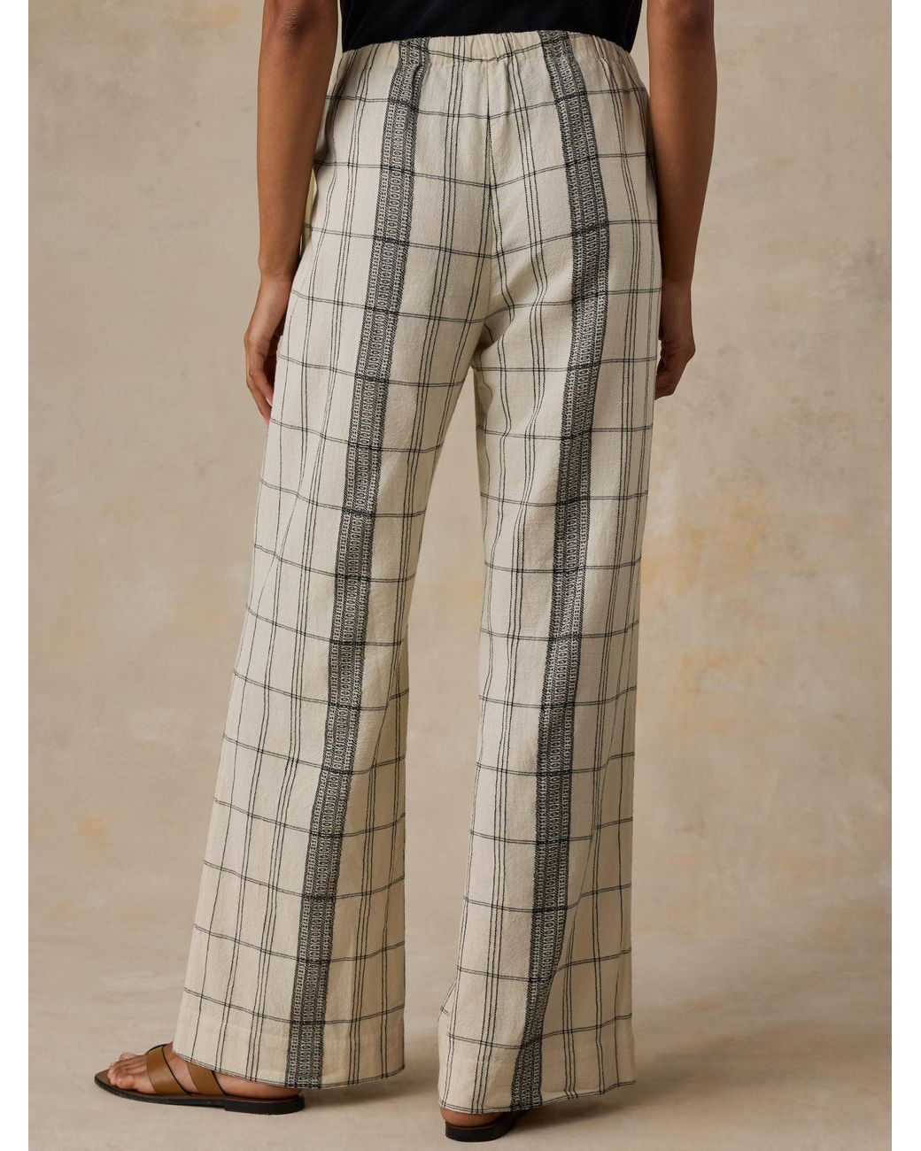 Faherty Brand Brown Textured Cotton Laidback Pants