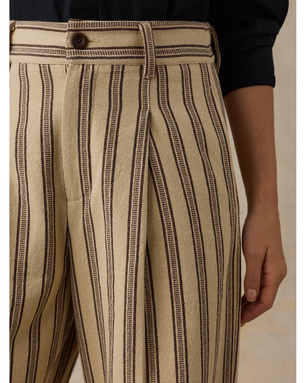 Faherty Brand Brown Summit Pleated Pants