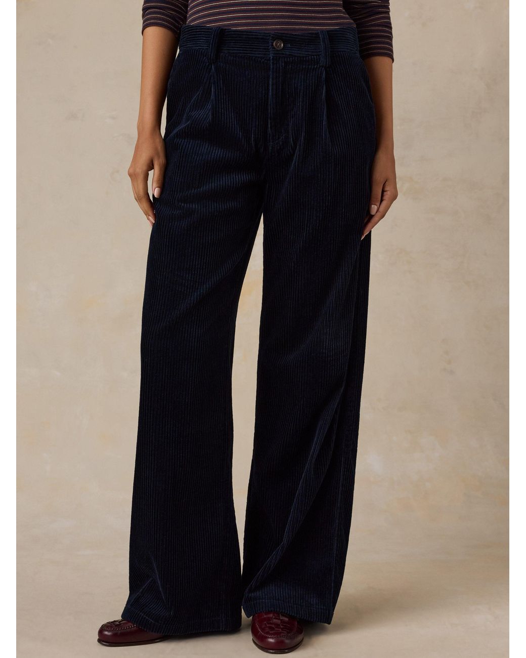 Faherty Brand Blue Hawthorne Cord Pleated Trouser