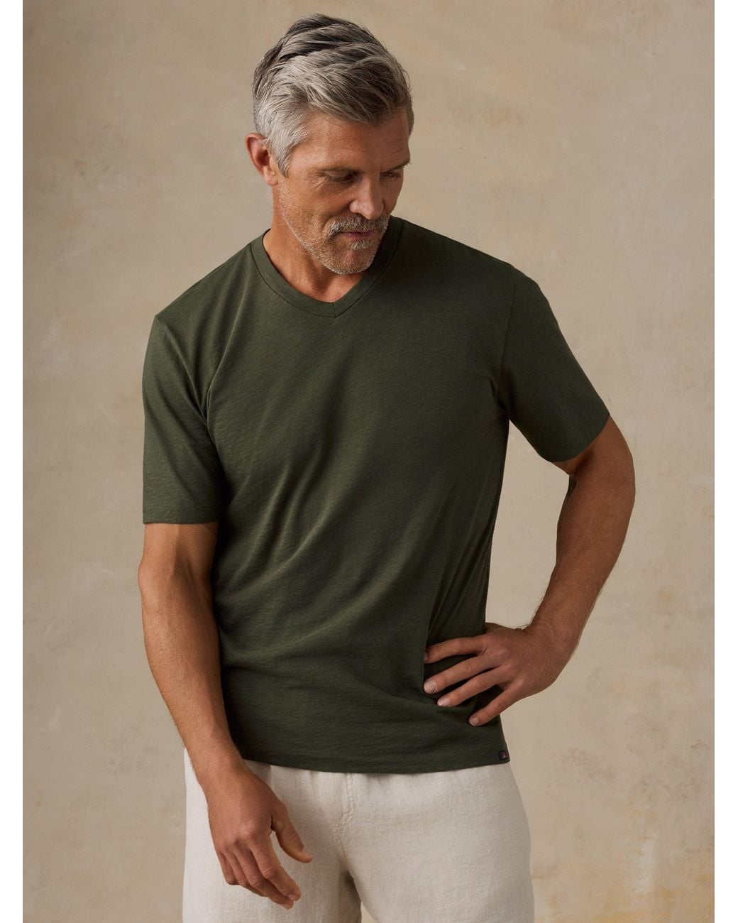Faherty Brand Green Short-Sleeve Sunwashed Regenerative V-Neck T-Shirt for men