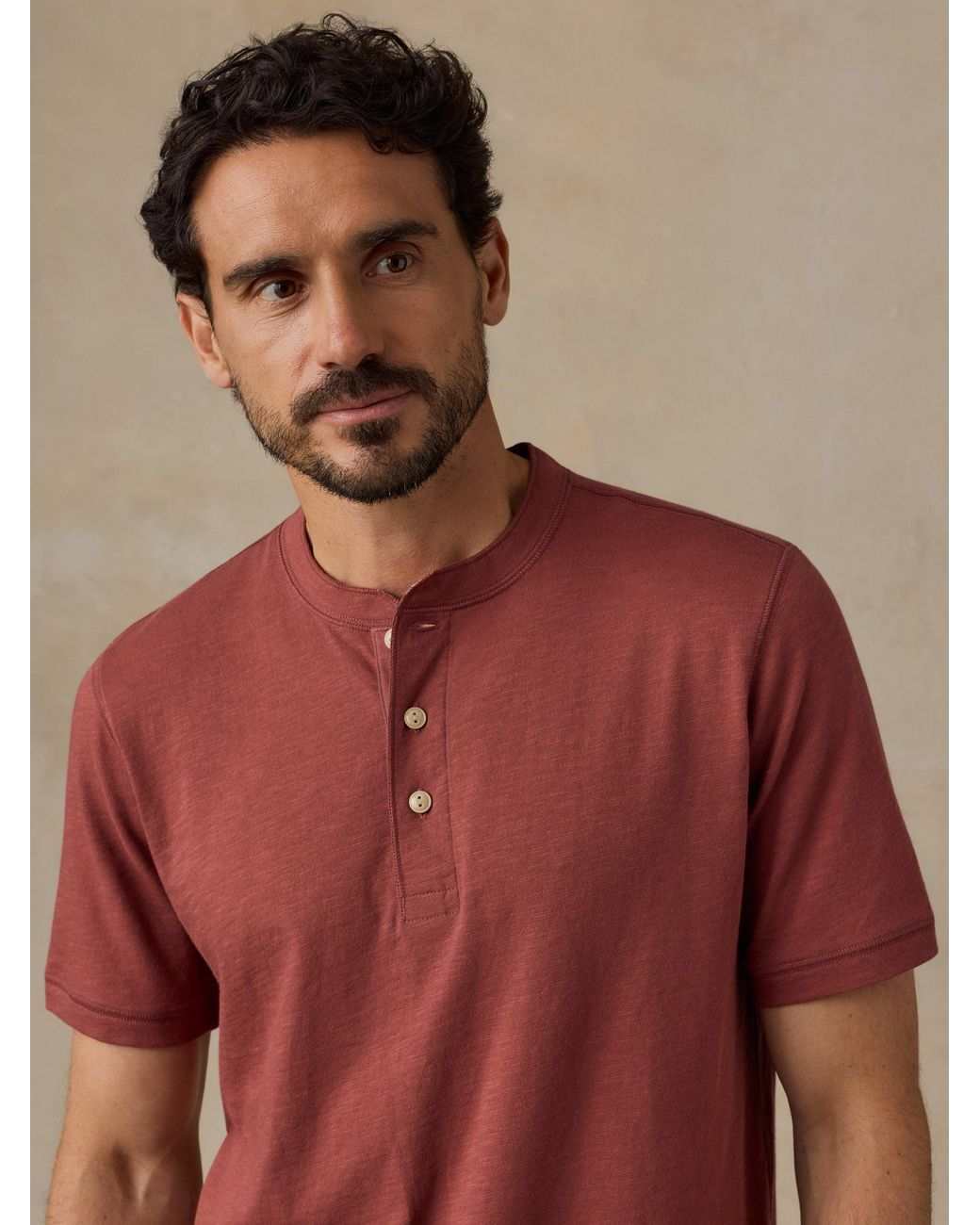 Faherty Brand Red Short-Sleeve Sunwashed Regenerative Henley T-Shirt for men