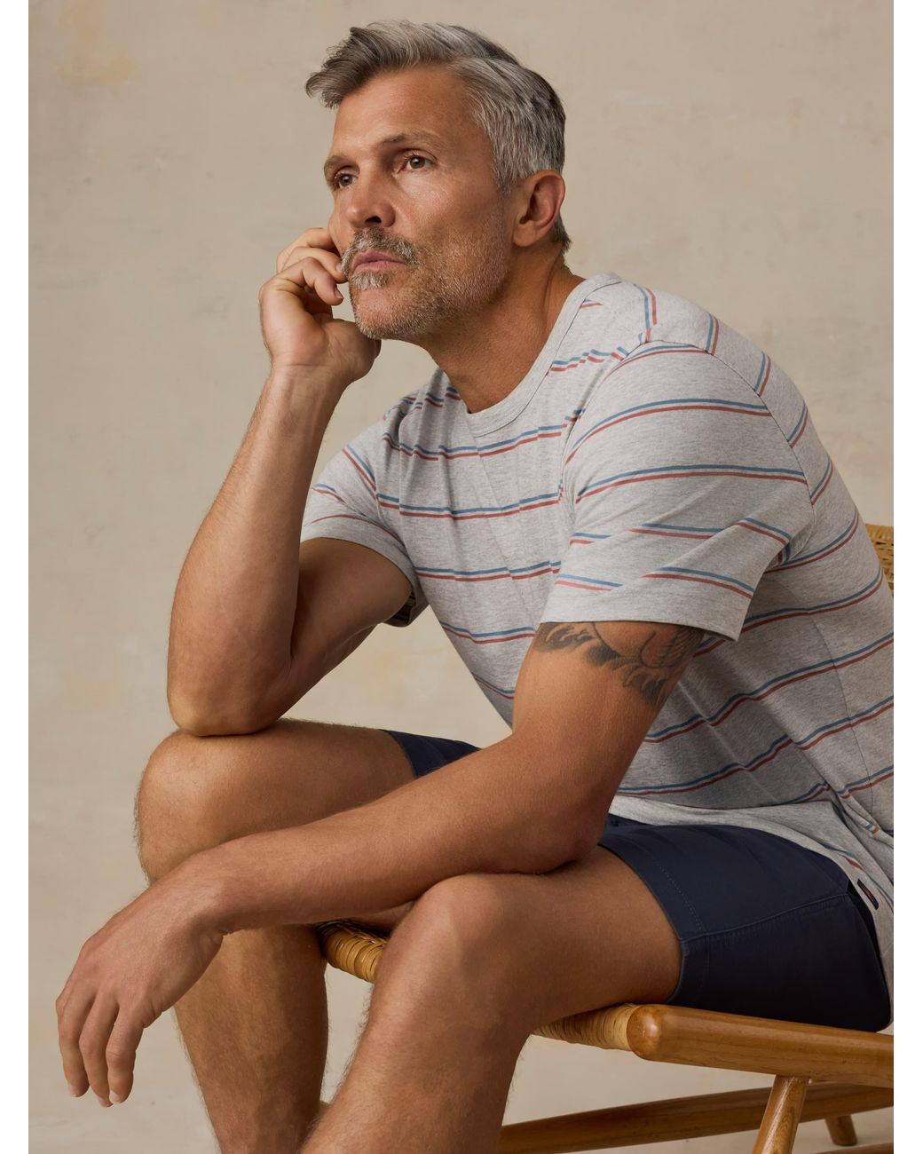 Faherty Brand Gray Sunwashed Regenerative T-Shirt for men