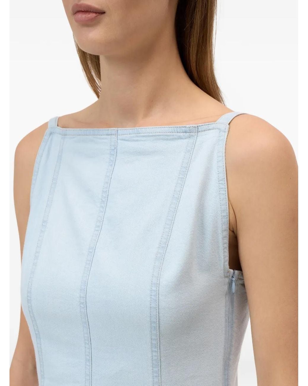 Top Con Tira Closed de color White