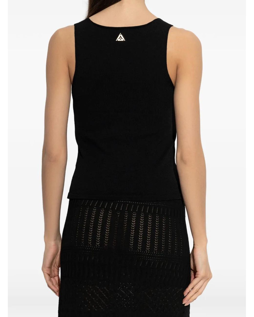 Top Con Cuello En V Akep de color Black