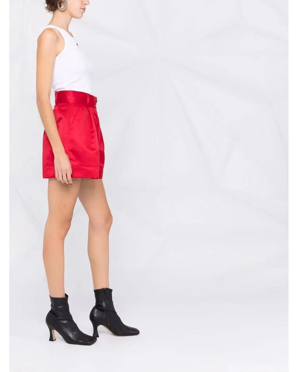 Styland Red High-Waisted Pleated Shorts