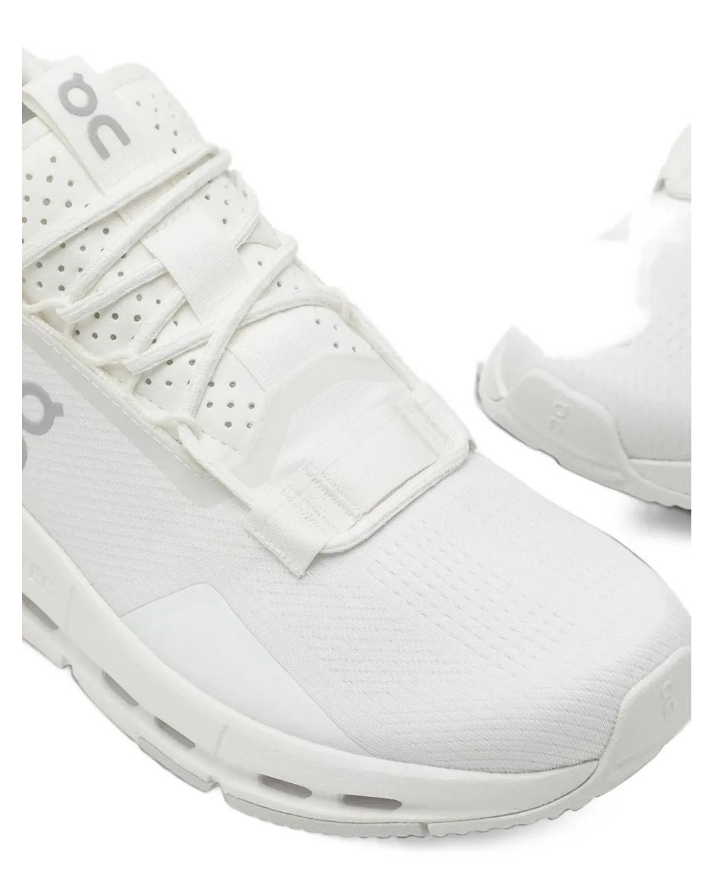 On Shoes White Cloudnova 2 Cloudrunner 3 Sneakers