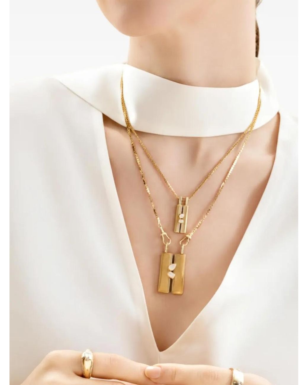 Loraida Metallic Small Blade Diamond Necklace