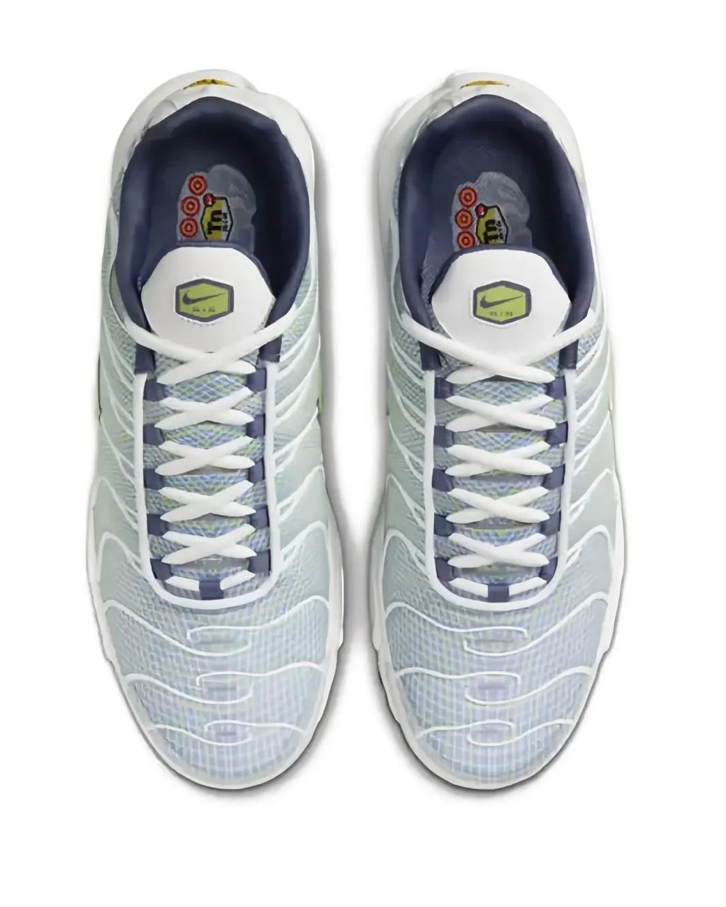 Baskets Air Max Plus Nike pour homme en coloris Gray