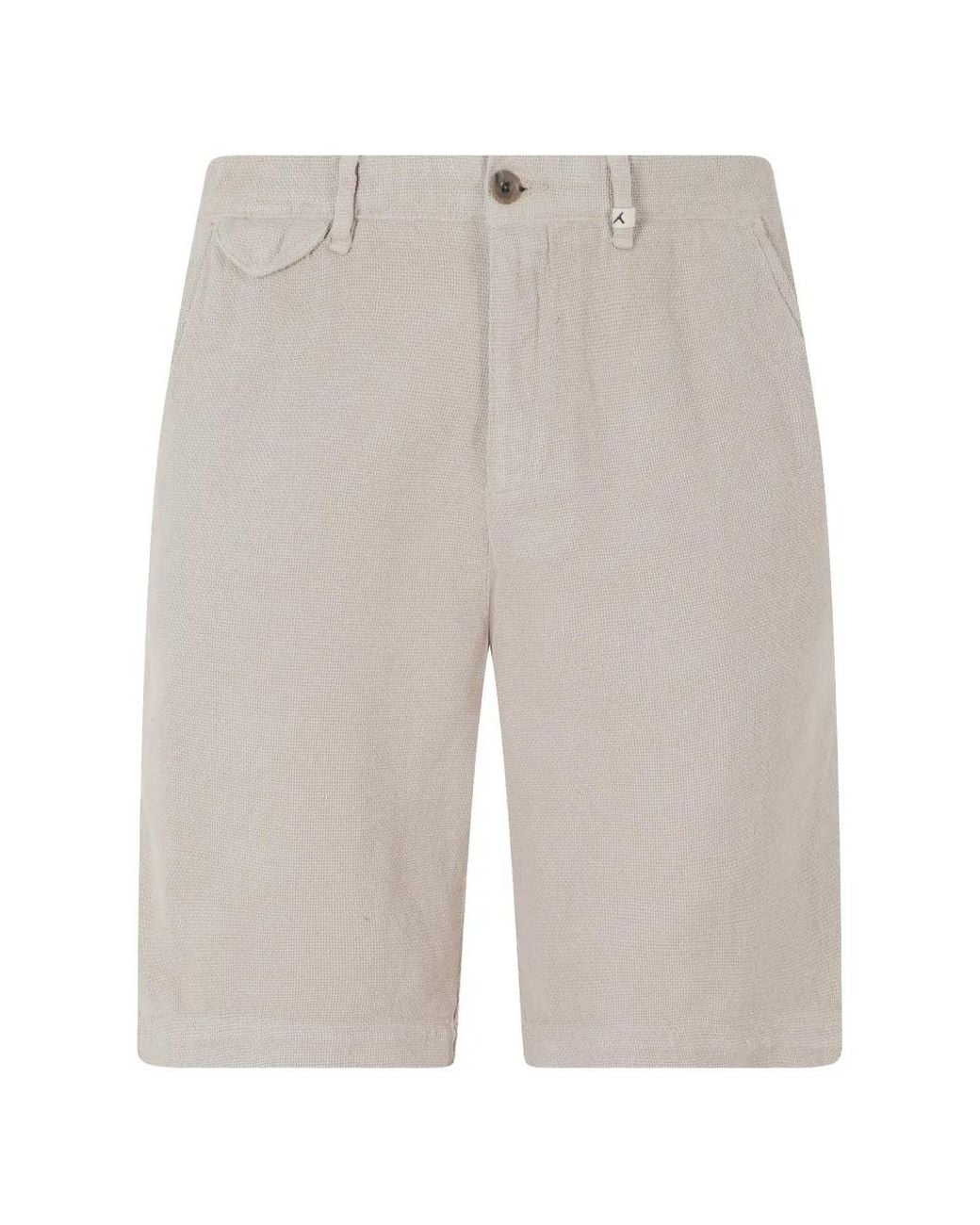 Bermudas Texturizadas Myths de hombre de color White