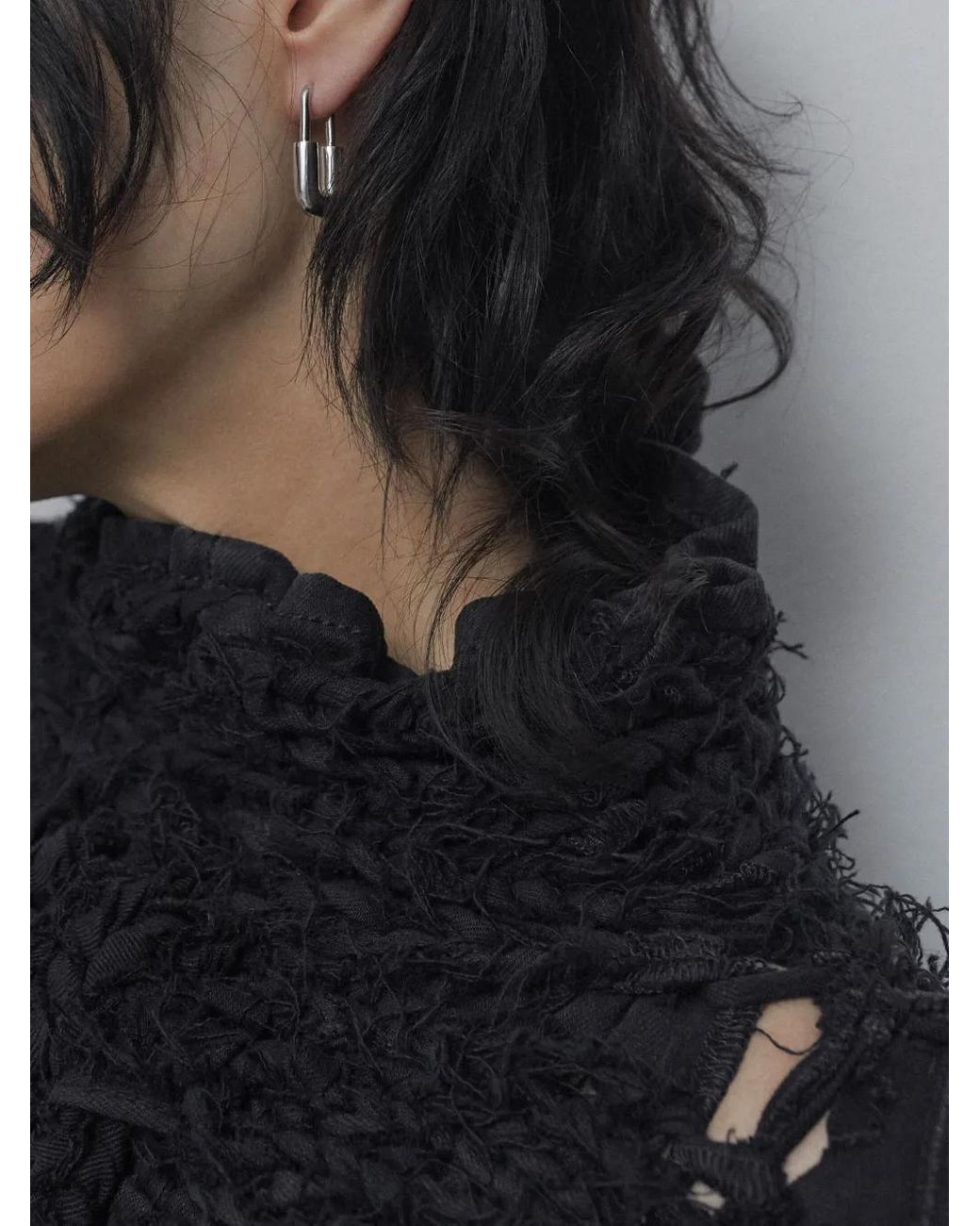 Maria Black White Schoenhauser Earring