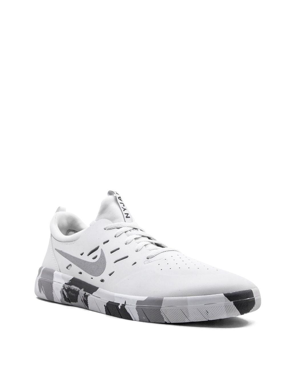 Nike Sb Nyjah Free Fitness Shoes in Gray for Men | Lyst