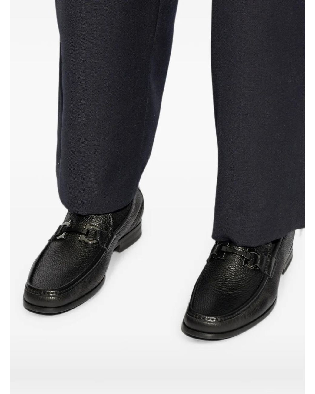 Ferragamo Black Mocassins Gancini En Cuir Grainé for men