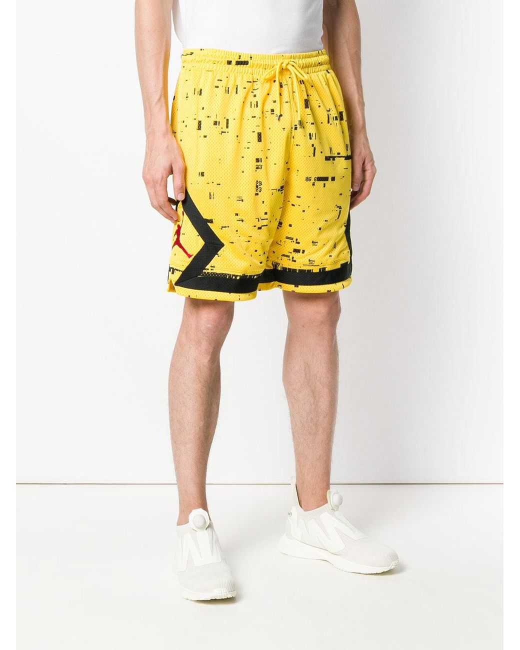 Nike Jordan Lifestyle Last Shot Diamond Shorts in Yellow for Men