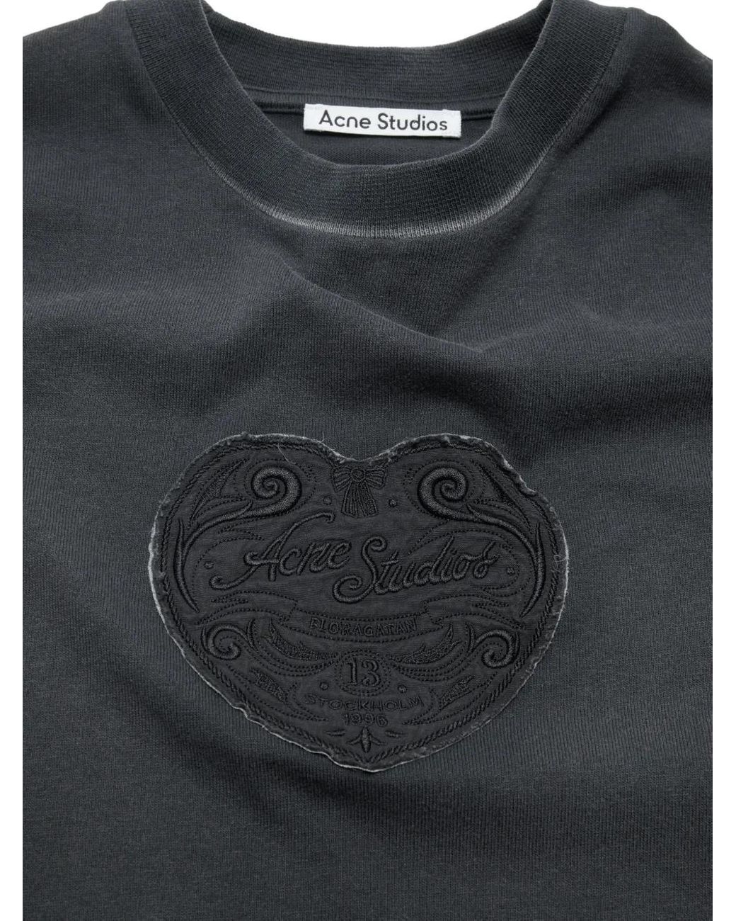 Acne Studios ハートロゴ Tシャツ ブラック Acne Studios Heart-Patch T-Shirt in Black | Lyst
